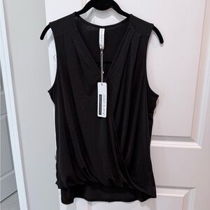 Dear Scarlett Women's Black V-Neck Blouse